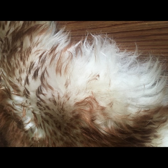 Brand New Sheepskin Rug - Picture 3 of 3